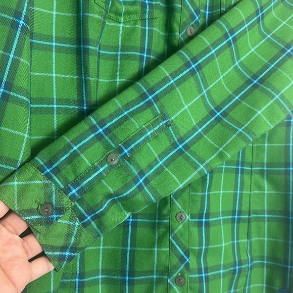 Mountain Hardwear Green Plaid Light Flannel Long Sleeve Button Down Women Size 8 - Picture 4 of 14